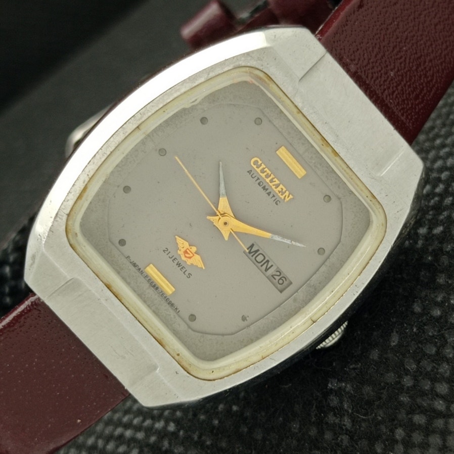 Vintage 1976 Citizen Automatic Womans Silver Watch WDaydate  Gold Accents